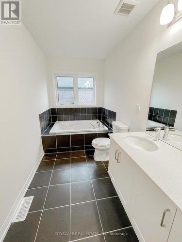 54 Holtby Court, Scugog, ON - Indoor Photo Showing Bathroom