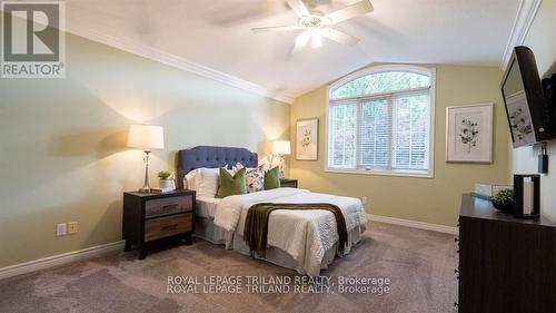 1174 Aintree Road, London, ON - Indoor Photo Showing Bedroom