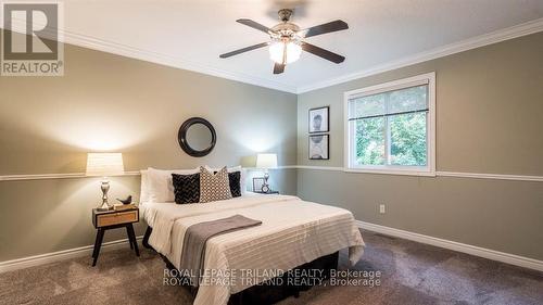 1174 Aintree Road, London, ON - Indoor Photo Showing Bedroom