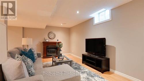 1174 Aintree Road, London, ON - Indoor With Fireplace