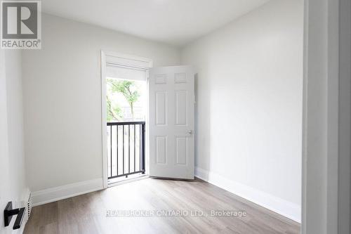 Upper - 202 Victoria Avenue N, Hamilton, ON - Indoor Photo Showing Other Room