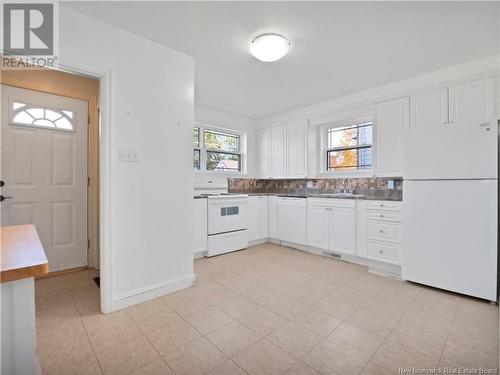 534 High Street, Moncton, NB - Indoor Photo Showing Kitchen