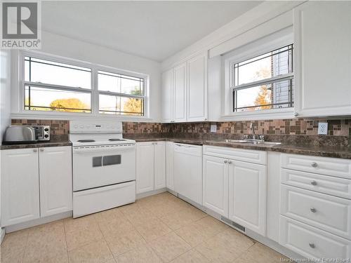 534 High Street, Moncton, NB - Indoor Photo Showing Kitchen