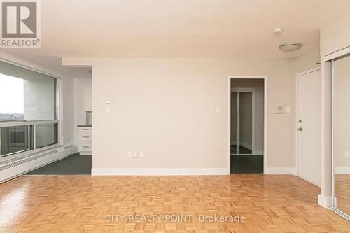 2412 - 666 Spadina Avenue, Toronto, ON - Indoor Photo Showing Other Room