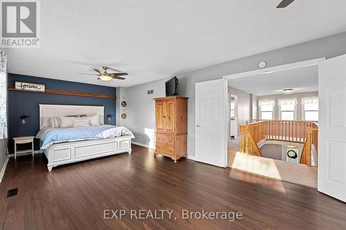 140 Natanya Boulevard, Georgina, ON - Indoor Photo Showing Bedroom