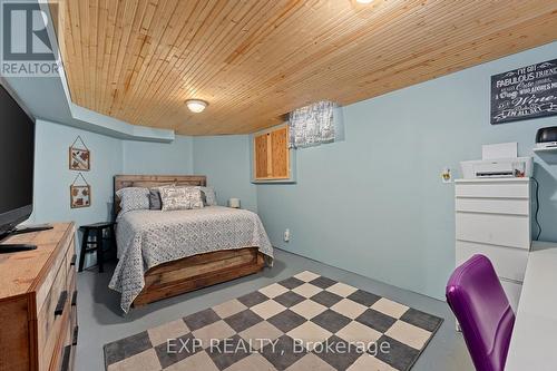 140 Natanya Boulevard, Georgina, ON - Indoor Photo Showing Bedroom