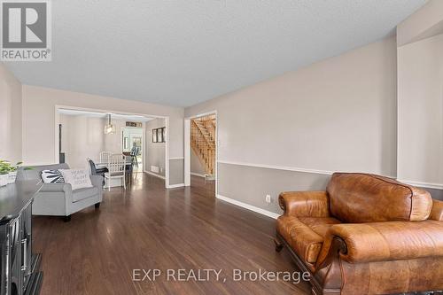 140 Natanya Boulevard, Georgina, ON - Indoor Photo Showing Other Room