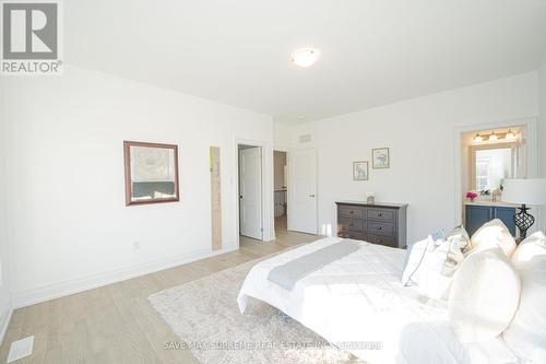 52 Gamble Street, Halton Hills, ON - Indoor Photo Showing Bedroom