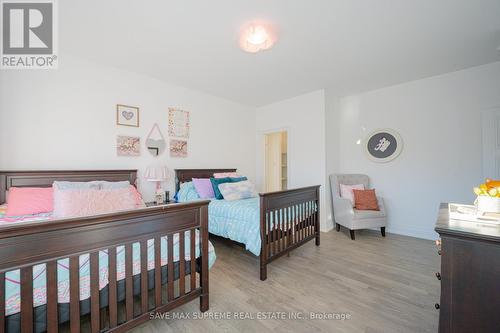 52 Gamble Street, Halton Hills, ON - Indoor Photo Showing Bedroom