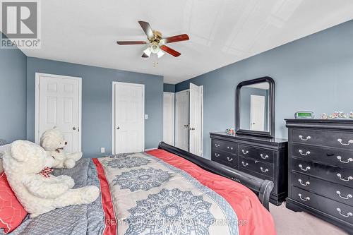 132 Benziger Lane, Hamilton, ON - Indoor Photo Showing Bedroom