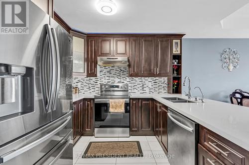 132 Benziger Lane, Hamilton, ON - Indoor Photo Showing Kitchen With Stainless Steel Kitchen With Double Sink With Upgraded Kitchen