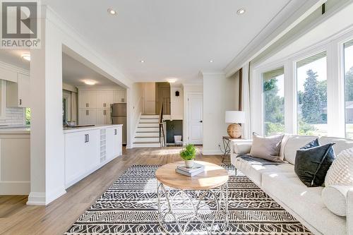 33 Sewell Drive, Oakville, ON - Indoor Photo Showing Living Room