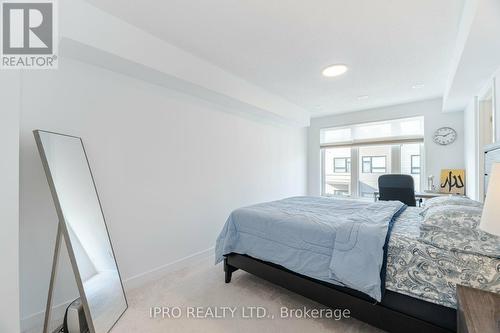 31 - 1095 Cooke Boulevard, Burlington, ON - Indoor Photo Showing Bedroom