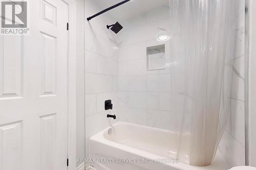 55 Greenwood Crescent, Brampton, ON - Indoor Photo Showing Bathroom