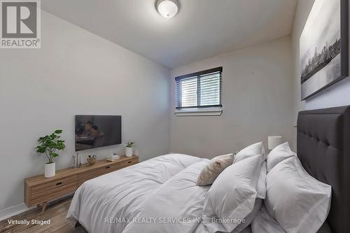 55 Greenwood Crescent, Brampton, ON - Indoor Photo Showing Bedroom