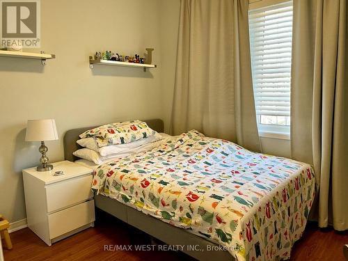 15 - 619 Evans Avenue, Toronto, ON - Indoor Photo Showing Bedroom