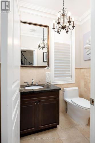 2400 Wasaga Drive, Oakville, ON - Indoor Photo Showing Bathroom