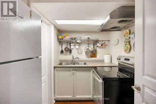 2400 Wasaga Drive, Oakville, ON - Indoor Photo Showing Kitchen With Double Sink