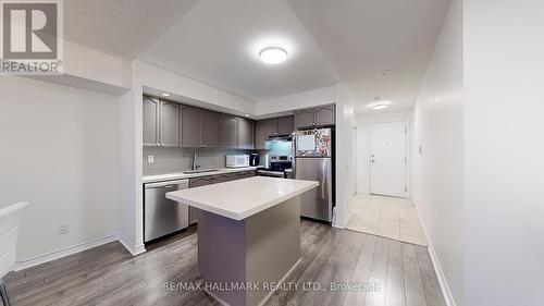 1511 - 5229 Dundas Street W, Toronto, ON - Indoor Photo Showing Kitchen