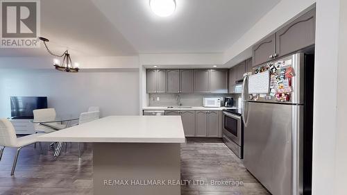 1511 - 5229 Dundas Street W, Toronto, ON - Indoor Photo Showing Kitchen