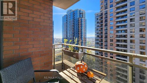 1511 - 5229 Dundas Street W, Toronto, ON - Outdoor With Balcony With Exterior