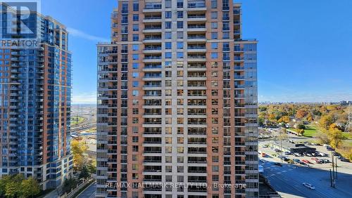 1511 - 5229 Dundas Street W, Toronto, ON - Outdoor With Facade