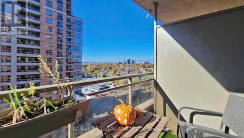 1511 - 5229 Dundas Street W, Toronto, ON - Outdoor With Balcony