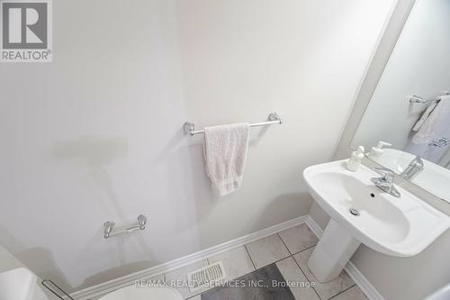 91 Maple Cider Street, Caledon, ON - Indoor Photo Showing Bathroom