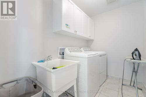 91 Maple Cider Street, Caledon, ON - Indoor Photo Showing Laundry Room