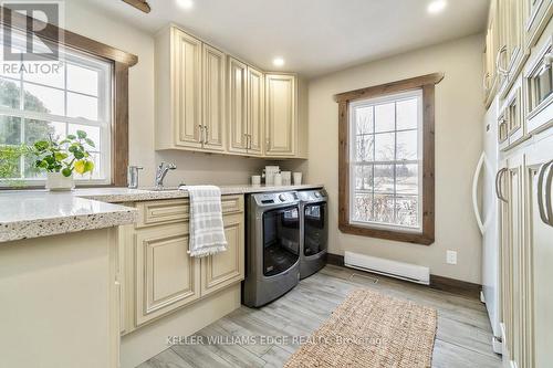 314 Brant School Road, Brantford, ON - Indoor Photo Showing Laundry Room