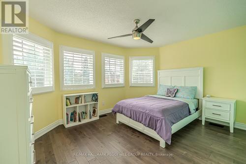 26 Riverside Drive, Mono, ON - Indoor Photo Showing Bedroom