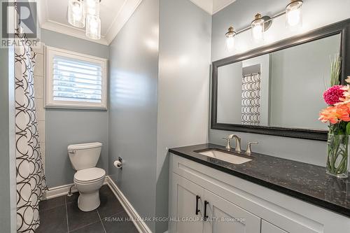 26 Riverside Drive, Mono, ON - Indoor Photo Showing Bathroom