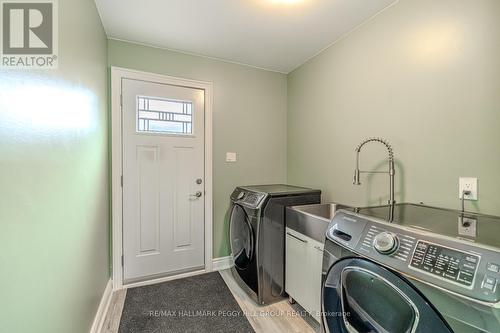 26 Riverside Drive, Mono, ON - Indoor Photo Showing Laundry Room