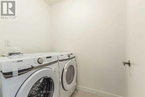 42 Pony Way, Kitchener, ON - Indoor Photo Showing Laundry Room