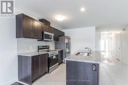 42 Pony Way, Kitchener, ON - Indoor Photo Showing Kitchen With Stainless Steel Kitchen With Double Sink