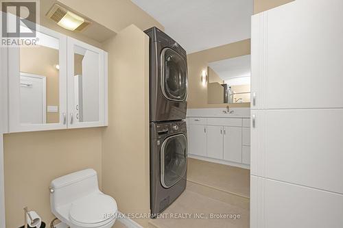 403 - 50 Main Street, Hamilton, ON - Indoor Photo Showing Laundry Room