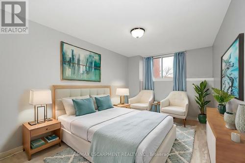 403 - 50 Main Street, Hamilton, ON - Indoor Photo Showing Bedroom