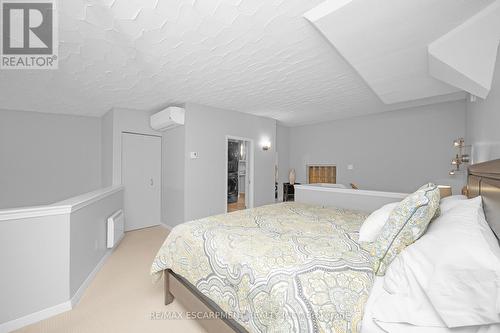 403 - 50 Main Street, Hamilton, ON - Indoor Photo Showing Bedroom