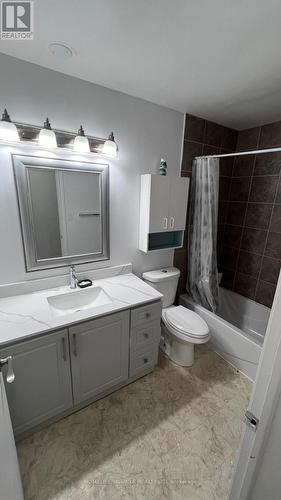 18 Wallace Street, St. Catharines, ON - Indoor Photo Showing Bathroom