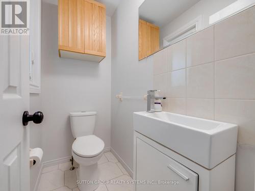 121 Parkland Crescent, Kitchener, ON - Indoor Photo Showing Bathroom