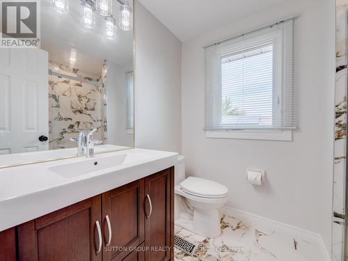 121 Parkland Crescent, Kitchener, ON - Indoor Photo Showing Bathroom