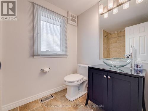 121 Parkland Crescent, Kitchener, ON - Indoor Photo Showing Bathroom