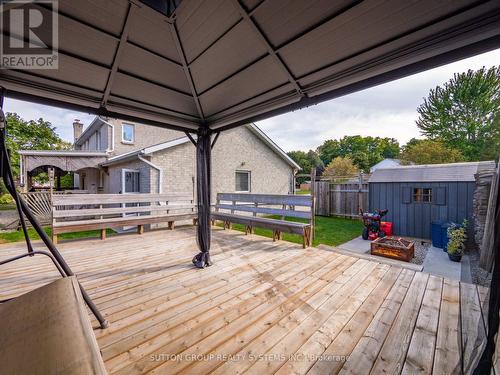 121 Parkland Crescent, Kitchener, ON - Outdoor With Deck Patio Veranda With Exterior