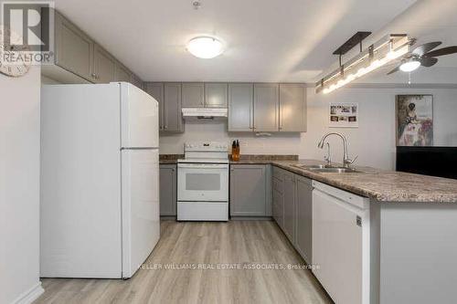 305 - 505 Margaret Street, Cambridge, ON - Indoor Photo Showing Kitchen With Double Sink