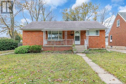 991 Parkview Avenue, Windsor, ON - Outdoor With Deck Patio Veranda