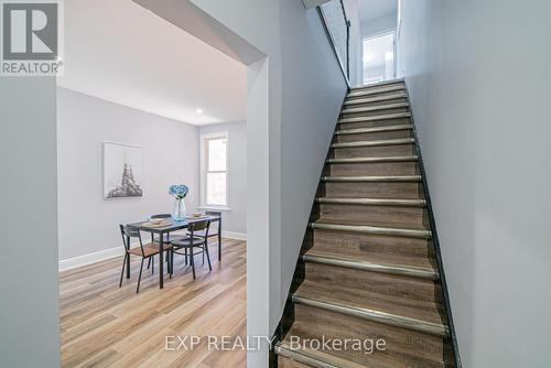 17 Kinrade Avenue, Hamilton, ON - Indoor Photo Showing Other Room