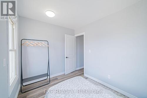 17 Kinrade Avenue, Hamilton, ON - Indoor Photo Showing Bedroom