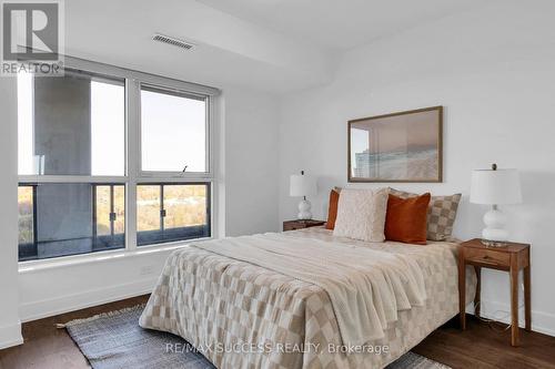 1127 - 5 Mabelle Avenue, Toronto, ON - Indoor Photo Showing Bedroom