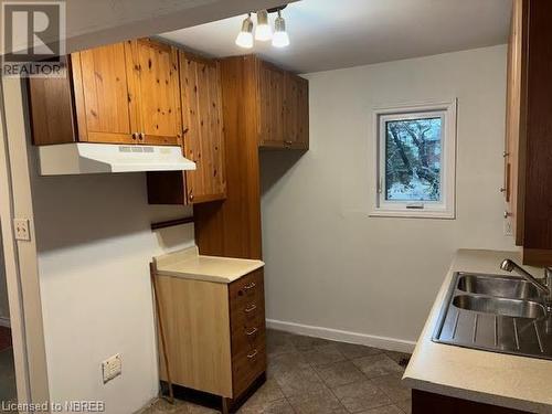 932 Premier Road, North Bay, ON - Indoor Photo Showing Kitchen With Double Sink