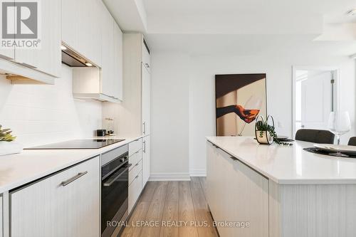 3408 - 36 Elm Drive, Mississauga, ON - Indoor Photo Showing Kitchen